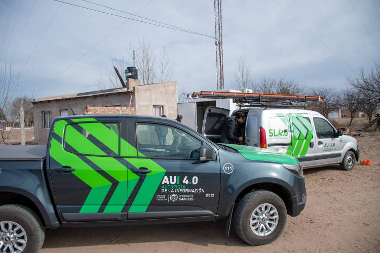 NAVIA: la AUI activó la fibra óptica en la localidad