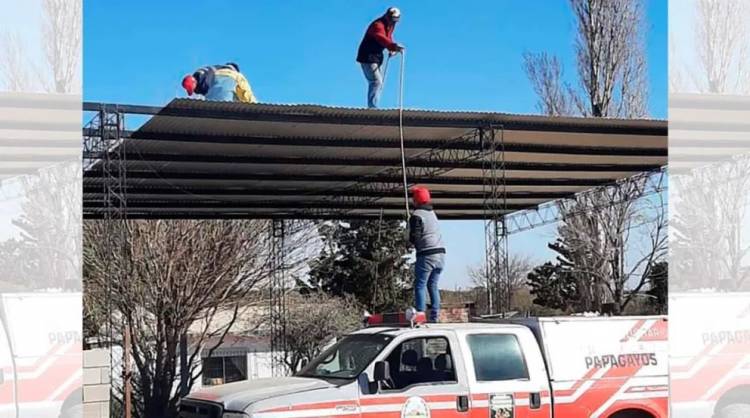 PAPAGAYOS: los bomberos construyen su cuartel propio