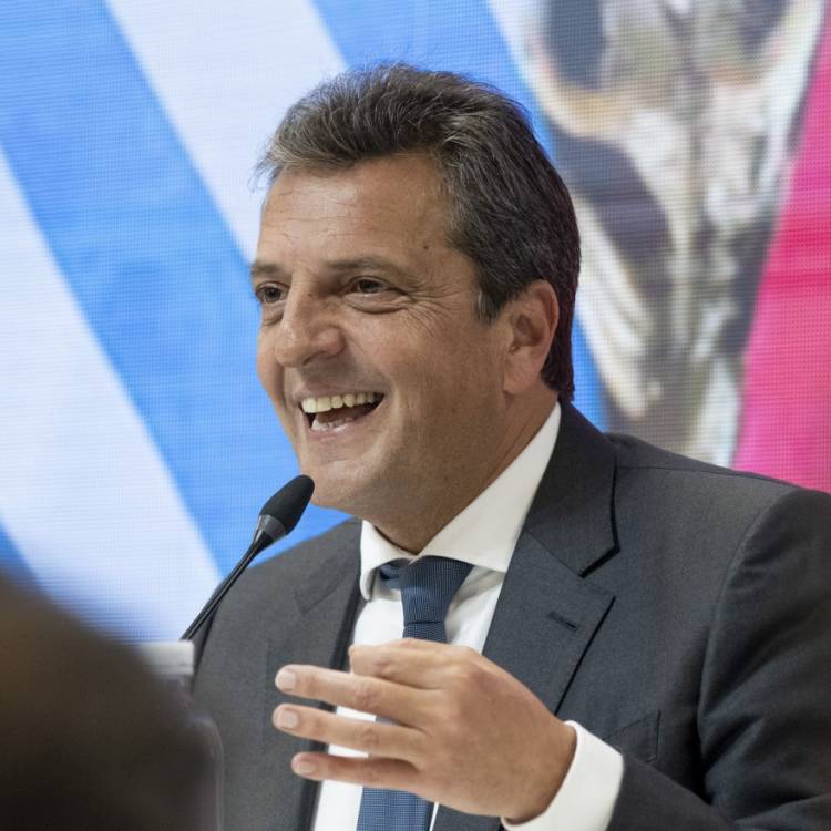 El PJ cerrará campaña el lunes en  Mercedes. Massa estaría confirmado.