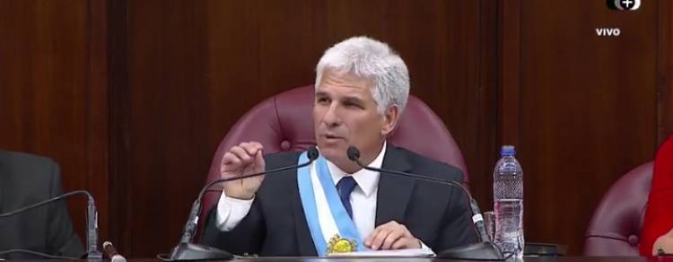 Los NUNCA MAS de POGGI que lo contradicen con su propia historia 