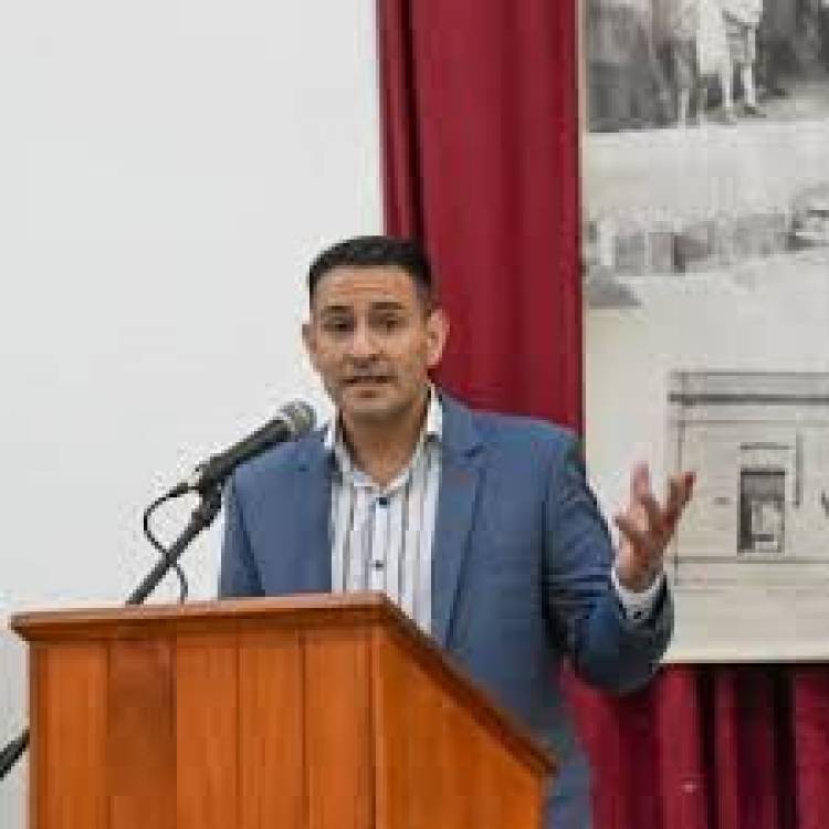 TILISARAO: otro Municipio que pagará completo y sobre el límite de la pobreza .Un reloj , Juan Manuel OLGUIN 