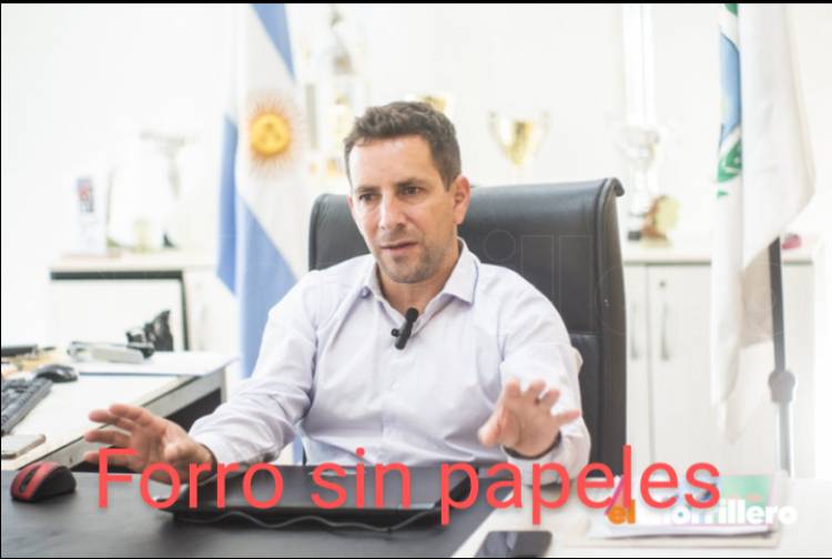 Ignorancia : están Gobernando por DNU y el Enano Rivero, se denuncia sin ser Secretario a él mismo.y su ex Jefa.Hacer de forro para seguir con morral.Hacer el ridículo.Le dieron  millones a un narco