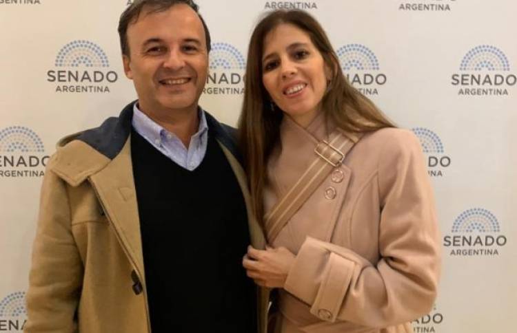 Ivana Arrascaeta firmó el pedido para voltear el DNU de MILEI éste jueves.Bartolo no y la guerra silenciosa con Negri ya se trasladó a Buenos Aires.