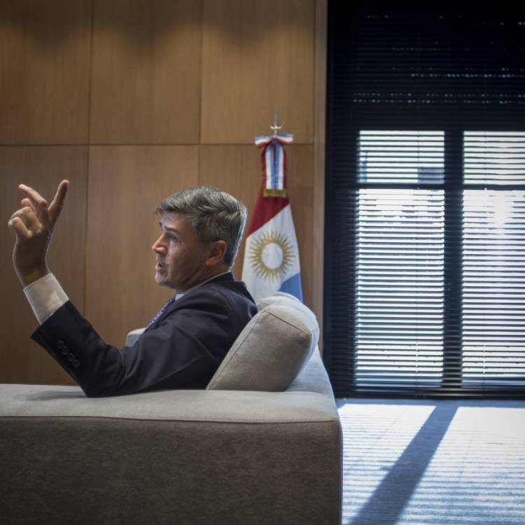 La Ciudad de Córdoba se endeuda en 30 mil millones.Fue autorizado por MILEI. El camino que viene ????