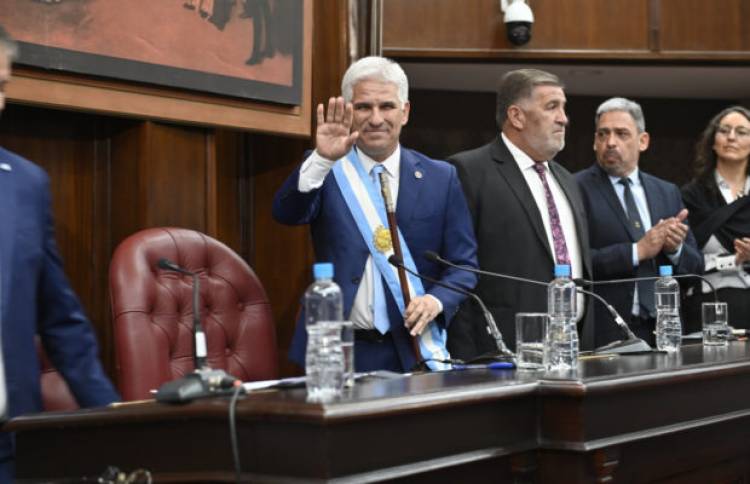 Poggi dijo que con la rinoscopía a sus funcionarios, bajará la demanda de droga .Lo habrá dicho en serio?? Es un escándalo sin precedentes 