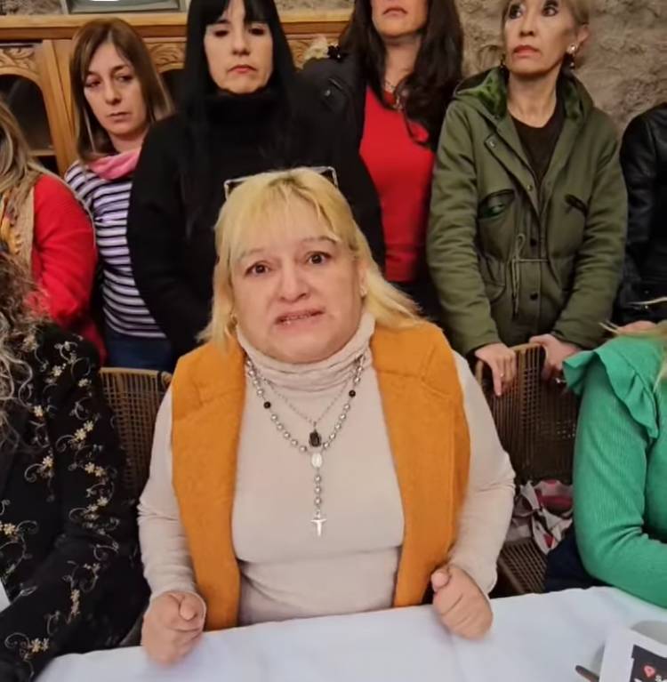 Alicia Arrieta denunció que Bridger y sus amigos, cobraban 7 millones por mes y corrupción generalizada. Pedirán que Bazla muestre la auditoría.Son machirulos, por atacar a Gisella y a las mujeres , dijo Arrieta 