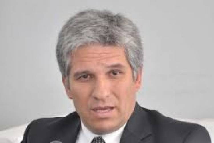 Poggi dice que en 2024 no hará viviendas y que en Navidad de 2025 entregará solo Mil.