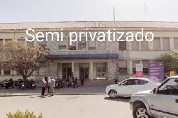 El Policlínico de Villa Mercedes, privatizado parcialmente y apéndice del Carrillo .Villa Mercedes, peor que nunca en la Salud Pública.El entreguismo de Berta Arenas y el silencio de APTS . Mamografías, Resonancia y Tomografía, a un amigo que haga negocios  desde el Carrillo.