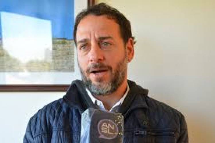 Piri Macsgno " da asco éste impresentable de Abdala , como Milei que reprime jubilados"