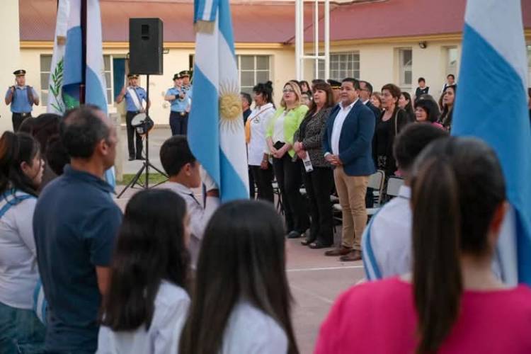 Saladillo: festejo de 170 años de una Escuela Histórica y preocupación por una Escuela usurpada por un dirigente hoy poggista 
