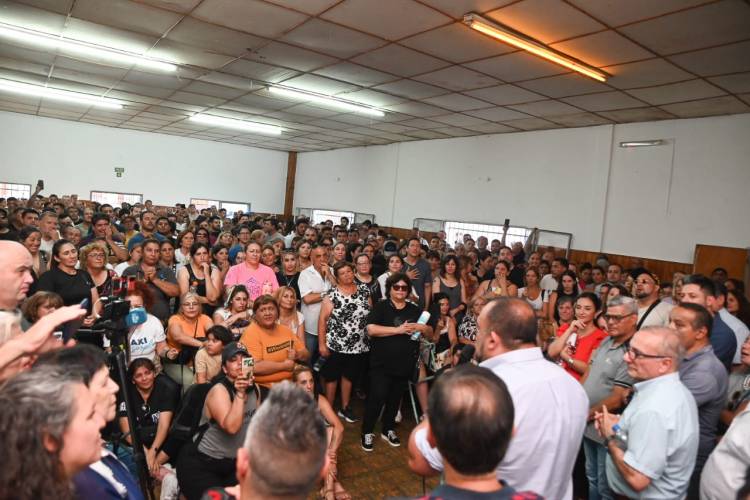 Frontera"no nos movimos de los principios Peronistas. Respetamos , pero no nos respetaron con trampas.Vamos a volver a la sede la MITRE . Multitudinario acto.