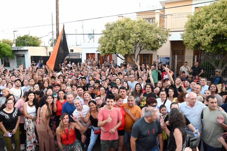 Frontera"no nos movimos de los principios Peronistas. Respetamos , pero no nos respetaron con trampas.Vamos a volver a la sede la MITRE . Multitudinario acto.