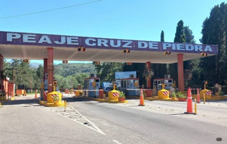 San Luis aumentó el 20 por ciento los peajes en bienvenida al 2025. No hay inflación ni aumentos de sueldo , pero si de tarifas. No sé entiende.Las rutas sin mantenimiento 