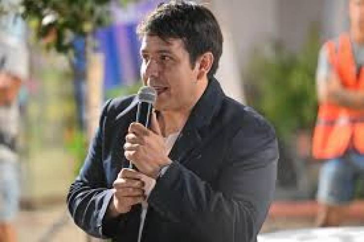 Fuerte: 20 por ciento de aumento en sueldos de Carpintería.Primera paritaria en la Provincia que fija una base .Herrera rompió el chanchito.