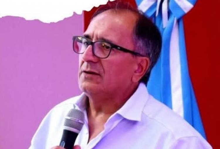 Ceballos" si eliminan las PASO volvemos al verticalismo autoritario.Es lo que le conviene a los Ejecutivos por él aparato " Es antidemocrático.En EEUU, la mayor democracia, es la base , acá vamos a contrasentido "