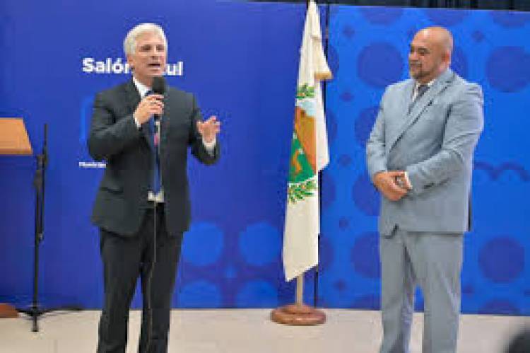 Frontera y Poggi ya se muestran juntos . Origen y análisis de éste formato nuevo. Política. Razones . El PJ y un Congreso automático.