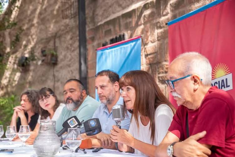 Frente Justicia Social.Otro Frente Peronista, casi todos ex aliados del PJ oficial .