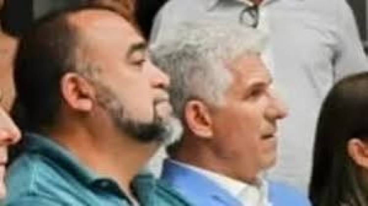 Poggi recuesta su campaña y últimos actos oficiales,  en Maxi y los Peronistas disidentes.Increible situación política en Mercedes.