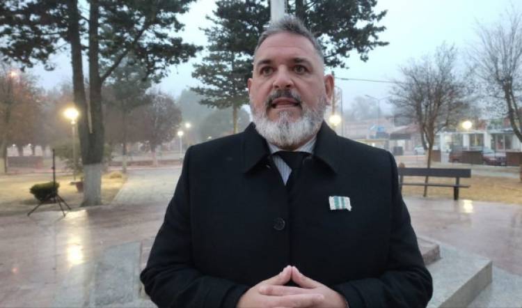 Pipí ALI denunció a Poggi por Malversación de Fondos .La impunidad del usar la plata que había , para no pagarle a los empleados públicos sueldos, que fueron desdoblados .El sufrimiento de los estatales para hacer justicia .
