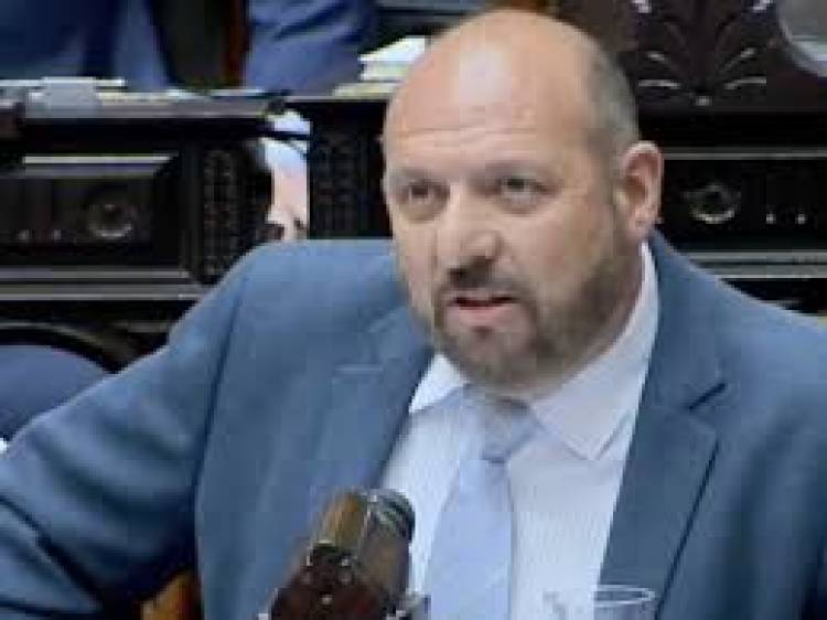 D Alessandro:: Milei hace 7 meses que conocía de las coimas y está en una burbuja.En San Luis, arreglaron con Poggi y Adolfo . A qué casta combaten?? Ojalá la Justicia me cite a declarar