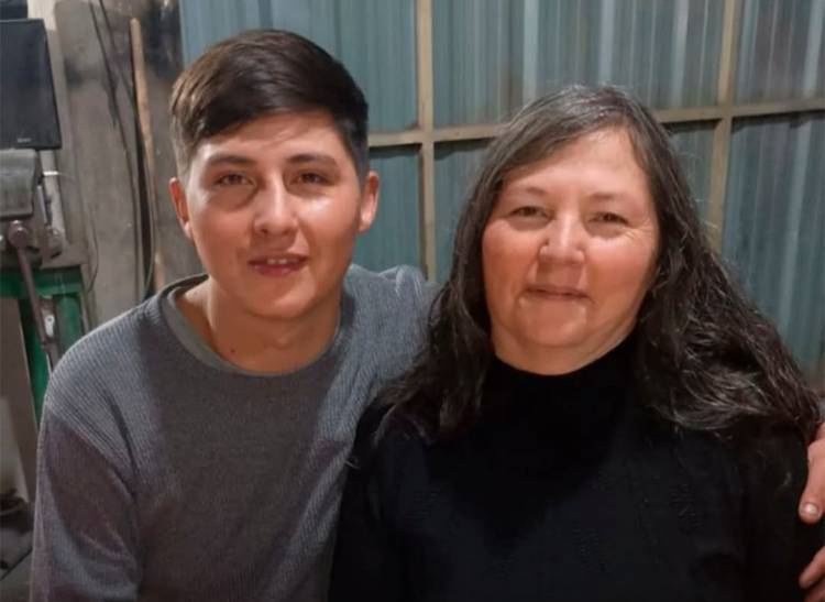 Policía: tenemos bajada de Sosa de demorar a cualquiera por el desmadre que no se puede parar . Vallejo es esa consecuencia, pero nosotros cumplimos órdenes. El abuso de las 24 horas ilegal sin orden judicial en crisis 