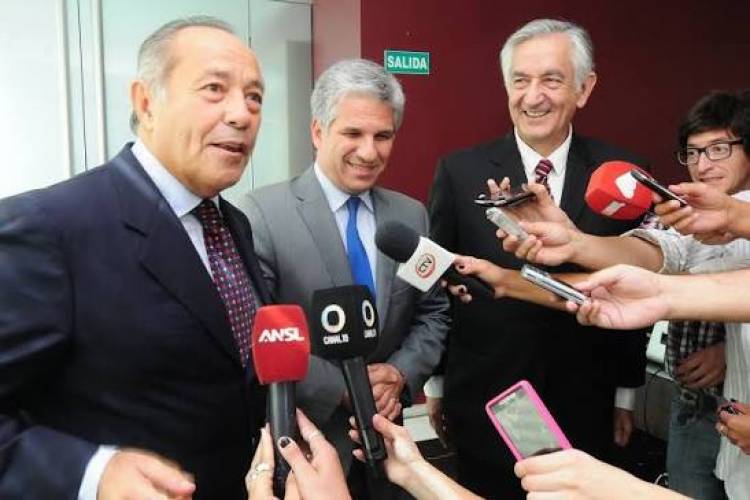 El PJ contra él transfuguismo político, que se generó desde adentro . Tardío y lleno de contradicciones de su historia .