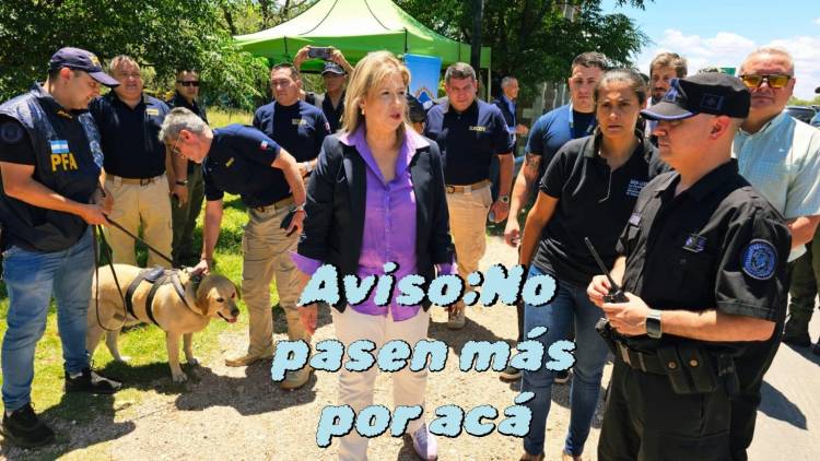 Insólito :Le avisan a todos los que anden en la ilegalidad, que no pasen por él paso Santa Rosa - Córdoba porque van a controlar mejor  No tienen idea de seguridad. Ridículo acto público .