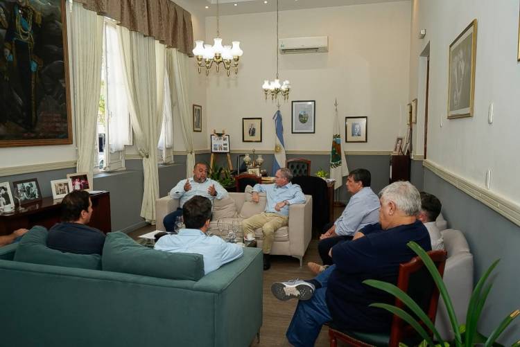 Maxi y las prioridades.Se reunió con él Grupo Arcor, él mayor empleador privado de Villa Mercedes .