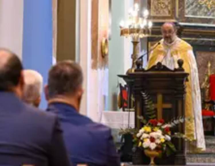 El Obispo Barba, dijo que él Gobierno ha profundizado él deterioro social y Gobierna para unos pocos y debe cambiar él deterioro social .Su discurso, ignorado por la prensa oficialista .