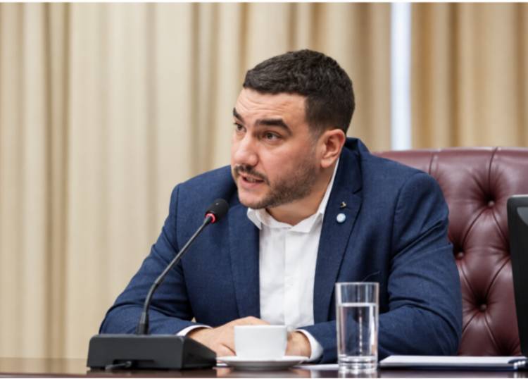 No hubo dictamen y Beltrán zafa del desafuero. Hay dificultades para los dos tercios y dudas sobre la provisorias de los cargos.  